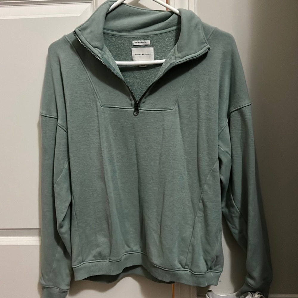 American eagle amazingly soft pullover